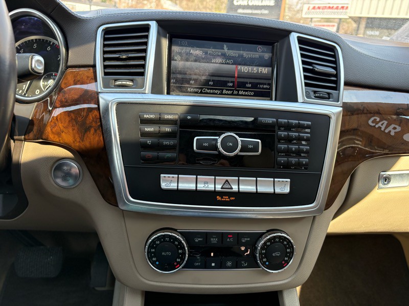 2013 Mercedes-Benz GL-Class Image 20