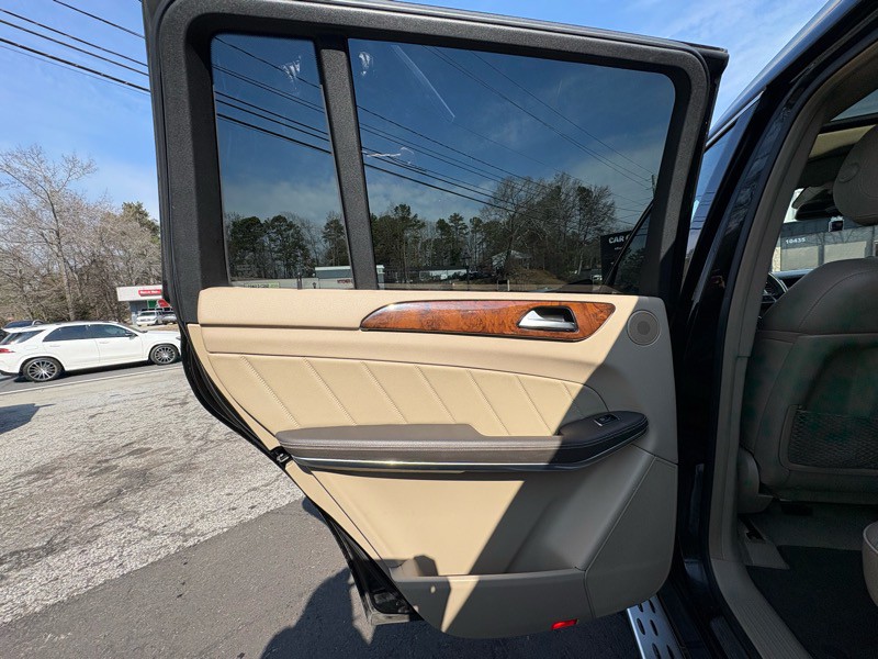 2013 Mercedes-Benz GL-Class Image 35