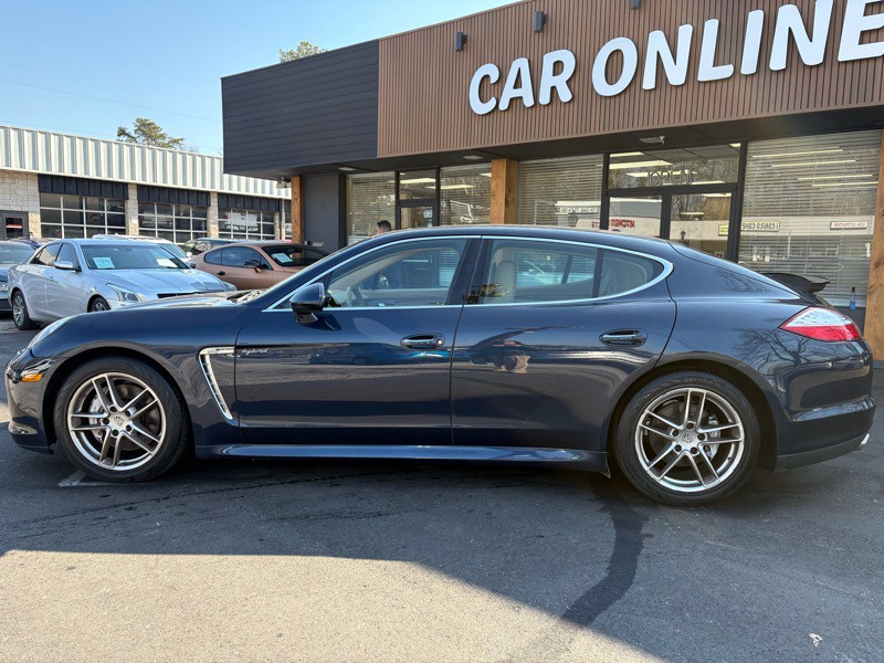 2013 Porsche Panamera Image 8