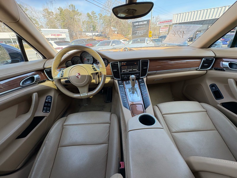 2013 Porsche Panamera Image 14