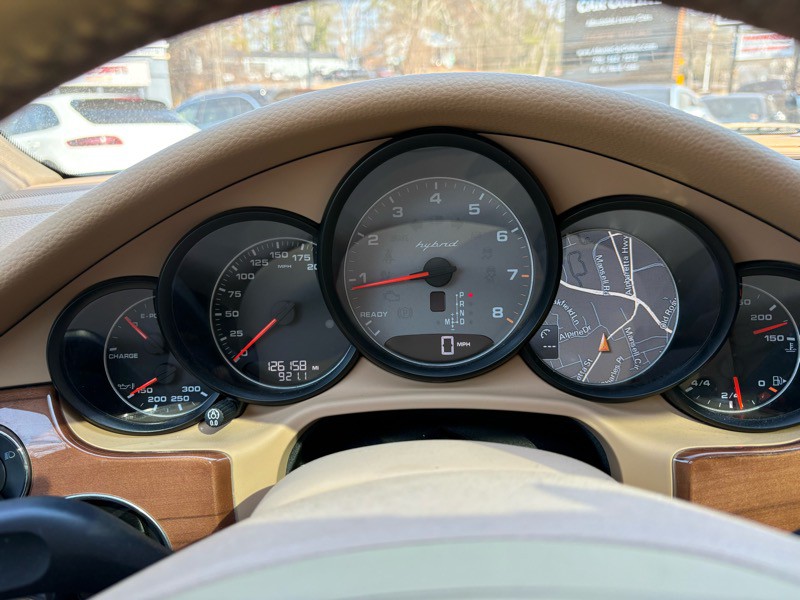 2013 Porsche Panamera Image 20