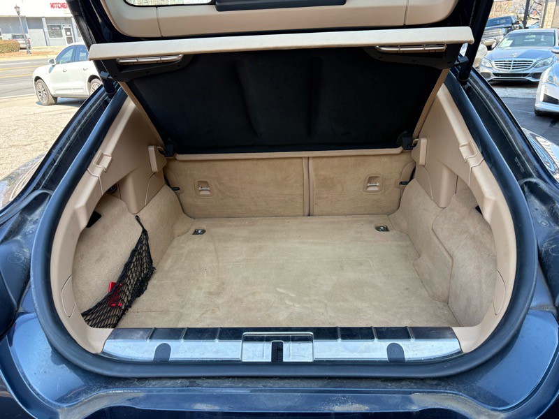 2013 Porsche Panamera Image 38