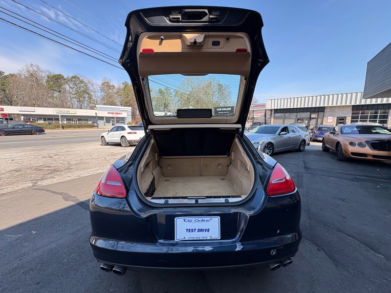 2013 Porsche Panamera Image 39