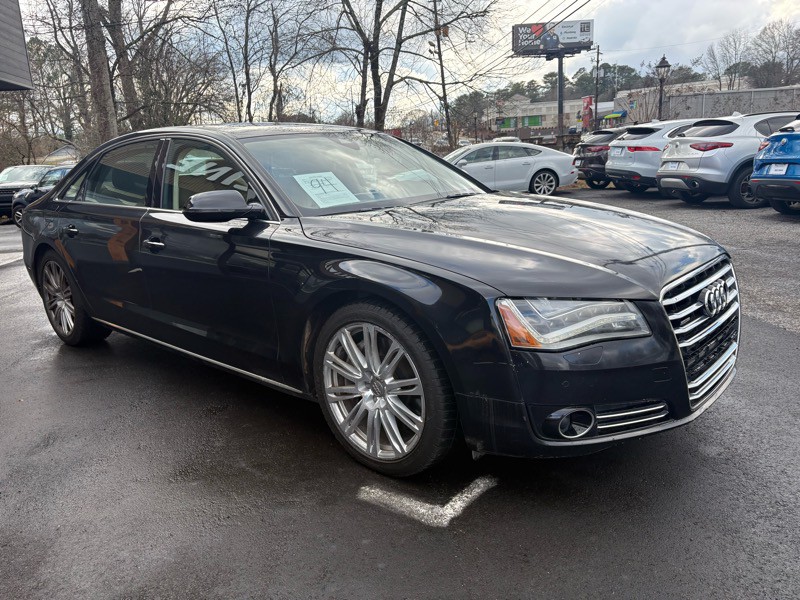 2011 Audi A8 Image 3