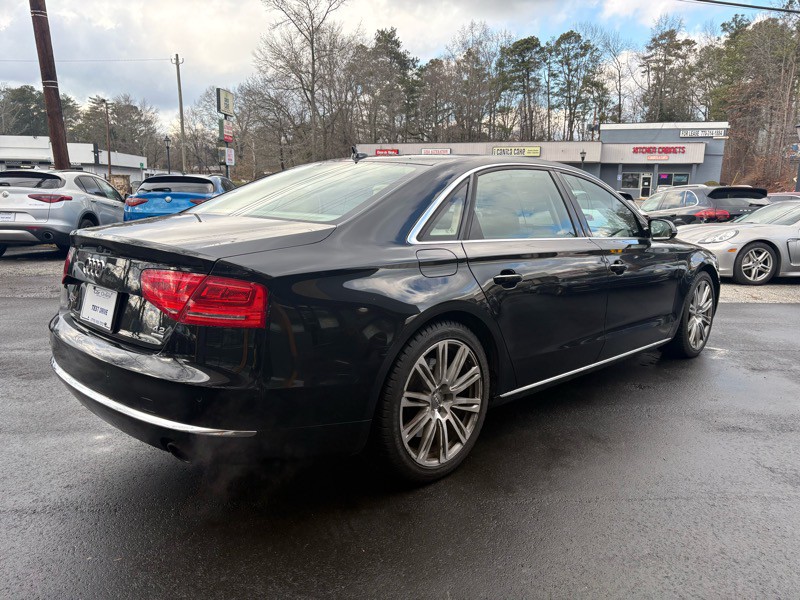 2011 Audi A8 Image 5