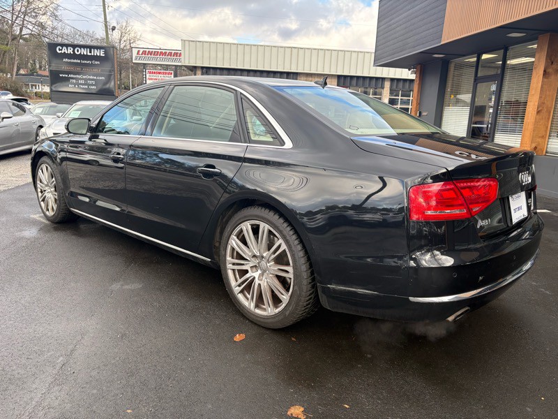 2011 Audi A8 Image 7