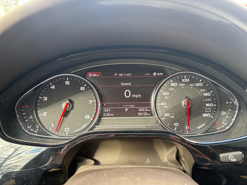 2011 Audi A8 Image 26