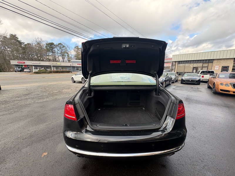 2011 Audi A8 Image 35