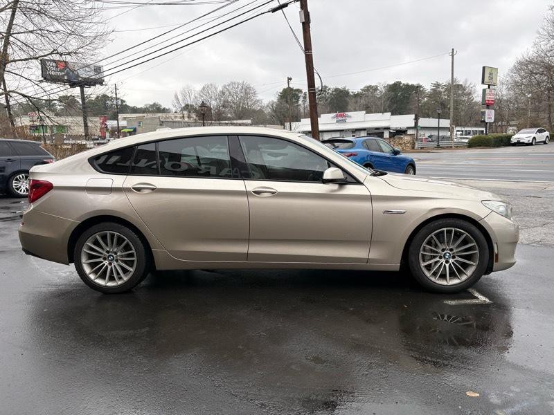 2010 BMW 5 Series Image 4