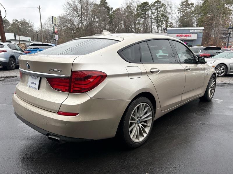 2010 BMW 5 Series Image 5