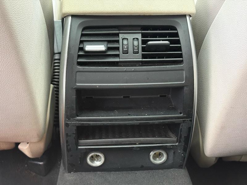 2010 BMW 5 Series Image 19