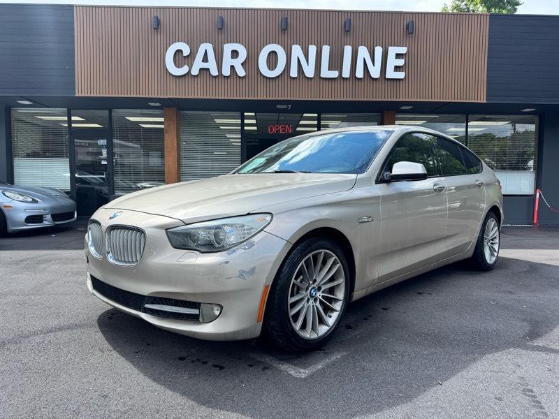 2010 BMW 5 Series Image 1