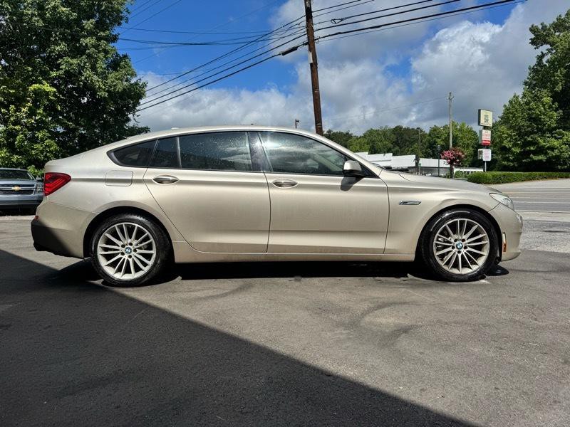 2010 BMW 5 Series Image 4