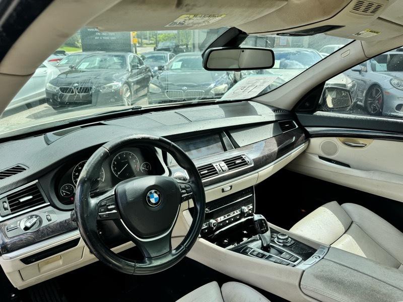 2010 BMW 5 Series Image 10