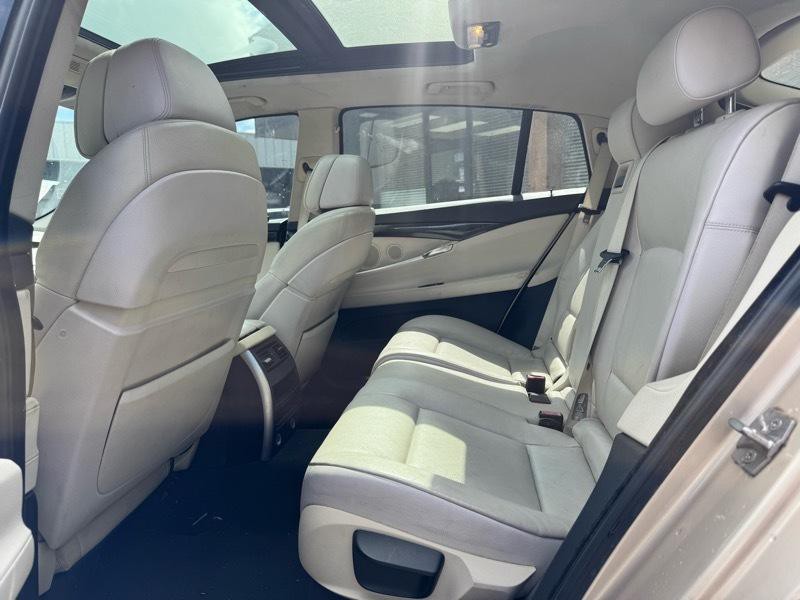 2010 BMW 5 Series Image 16
