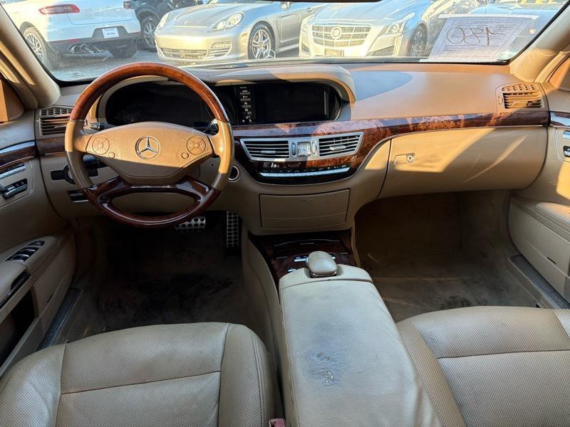 2010 Mercedes-Benz S-Class Image 11