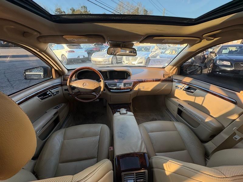 2010 Mercedes-Benz S-Class Image 12