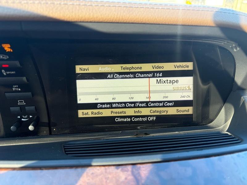 2010 Mercedes-Benz S-Class Image 19