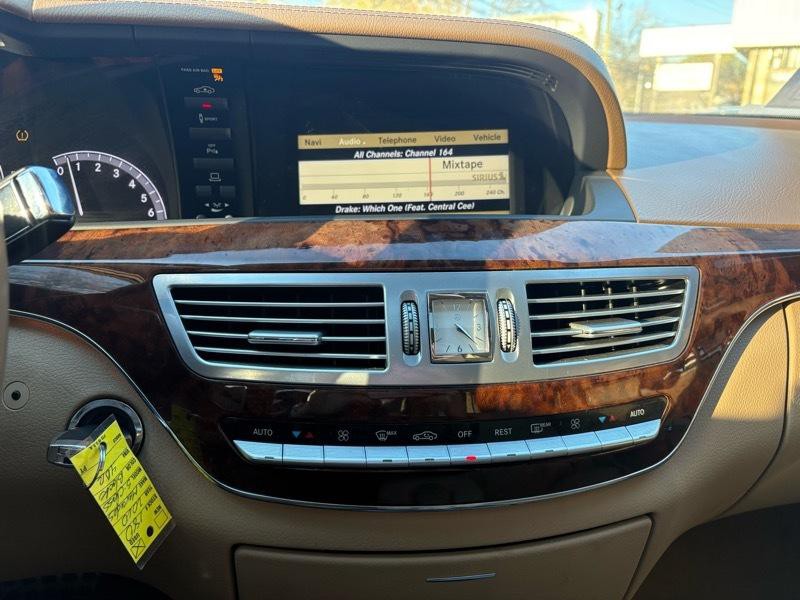 2010 Mercedes-Benz S-Class Image 20