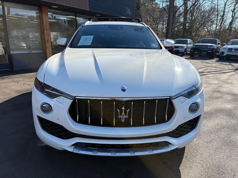 2017 Maserati Levante Image 2