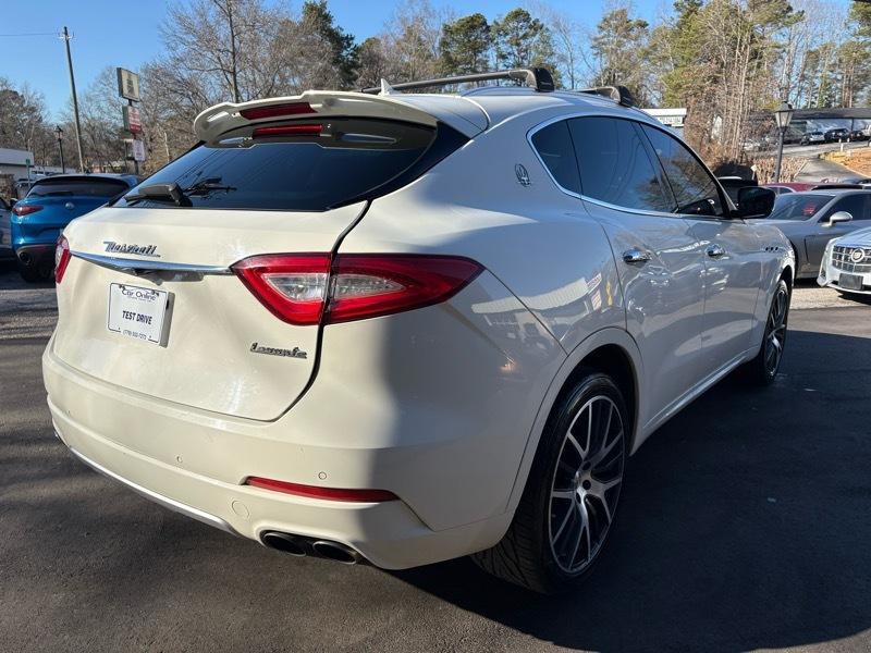 2017 Maserati Levante Image 5