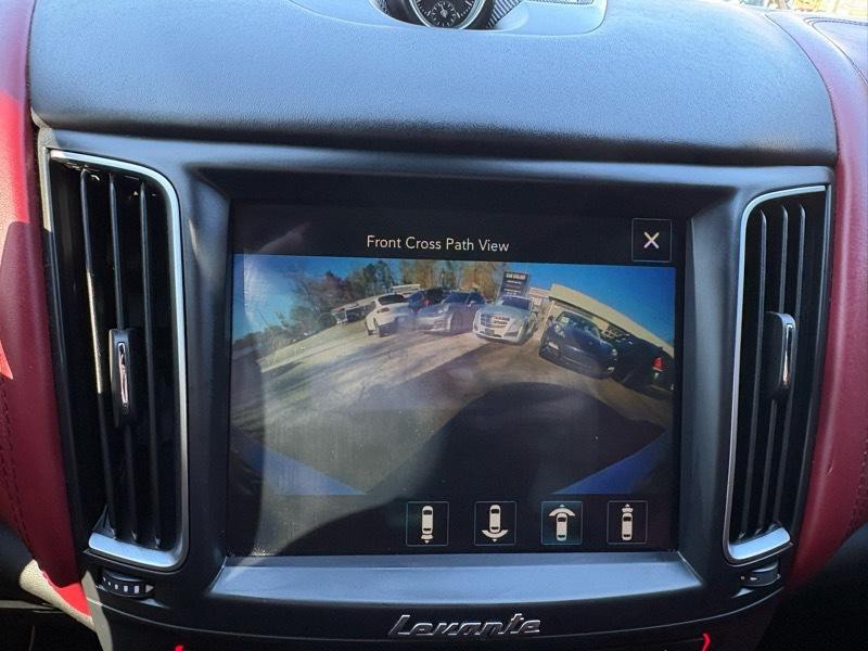 2017 Maserati Levante Image 18