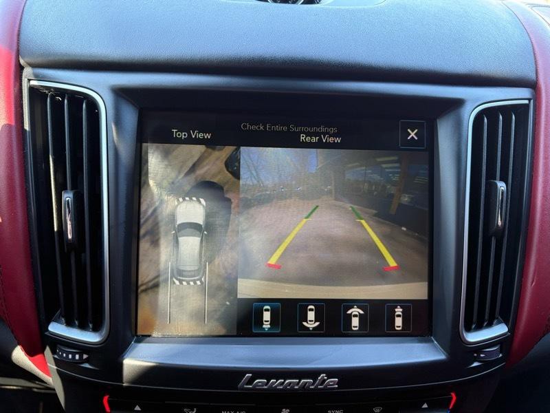 2017 Maserati Levante Image 19