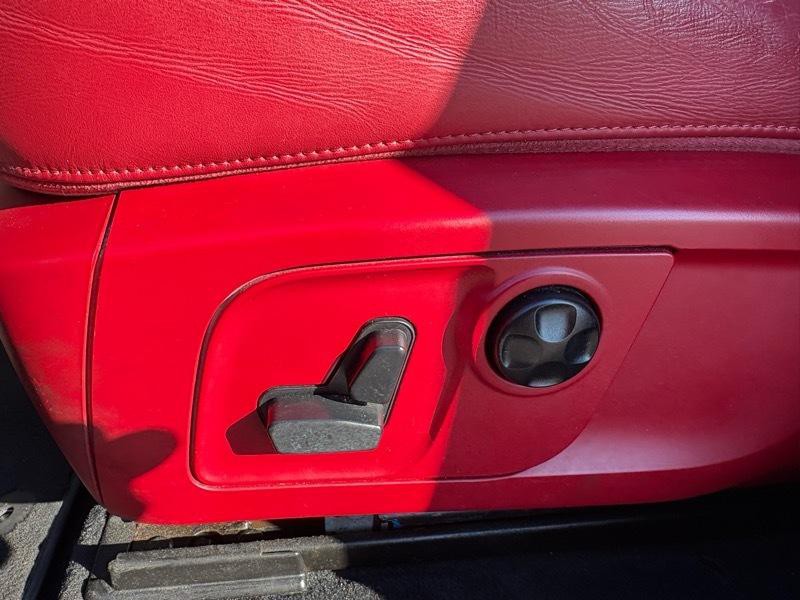 2017 Maserati Levante Image 25