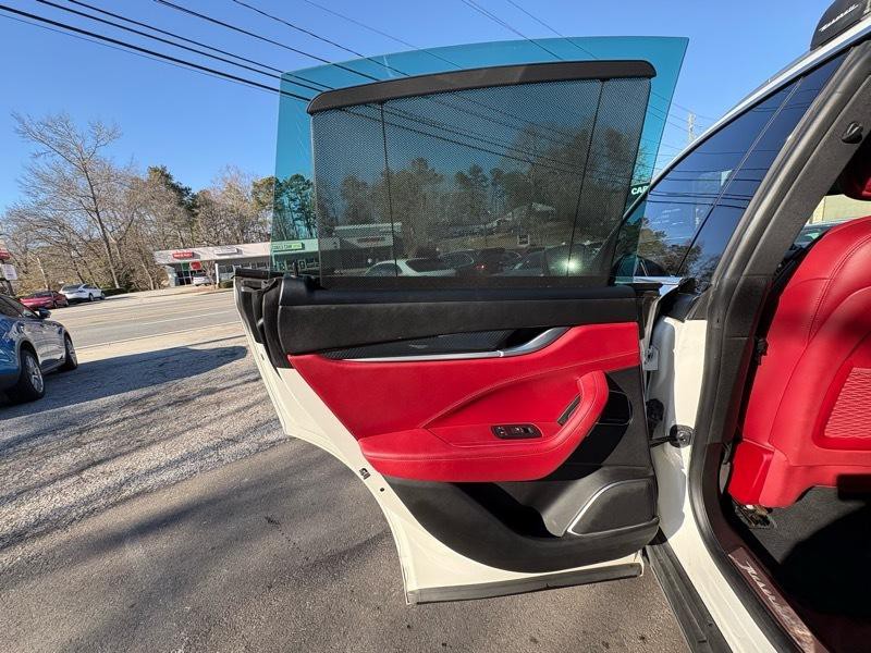 2017 Maserati Levante Image 32