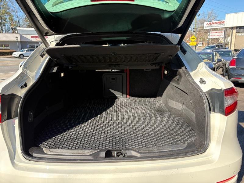 2017 Maserati Levante Image 34