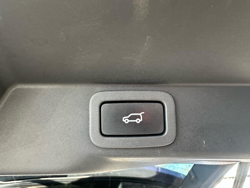 2016 Land Rover Range Rover Sport Image 36