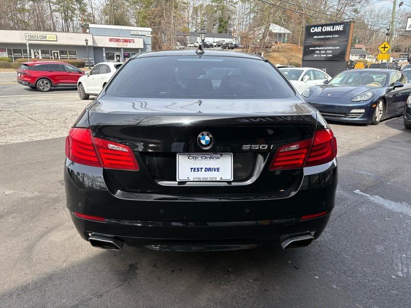 2011 BMW 5 Series Image 6