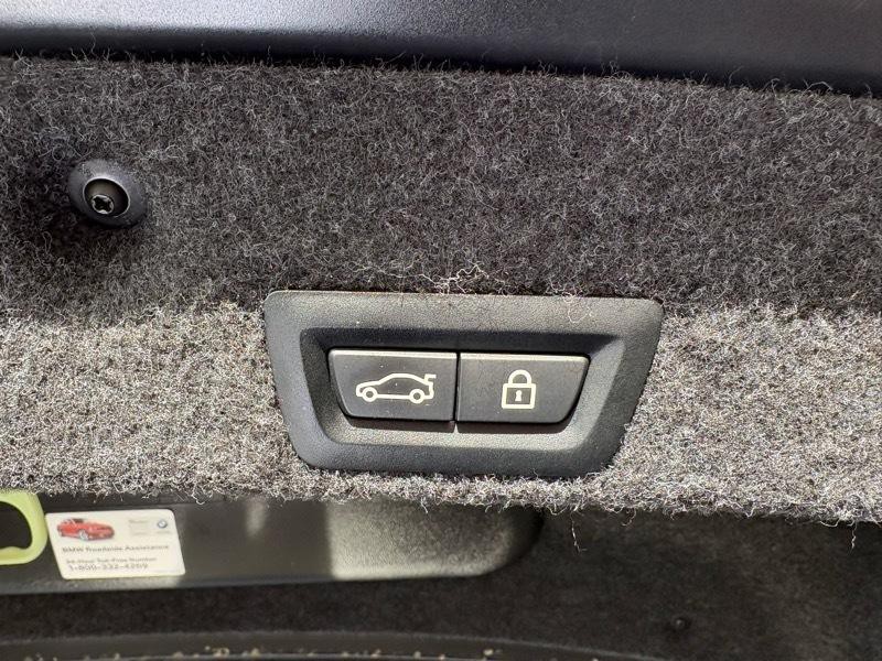 2011 BMW 5 Series Image 30