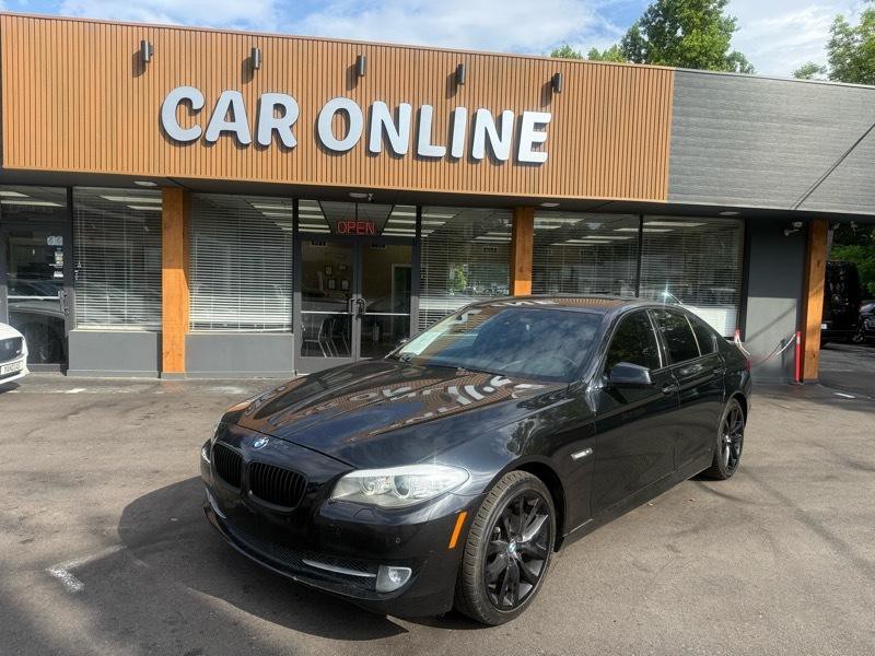 2011 BMW 5 Series Image 1