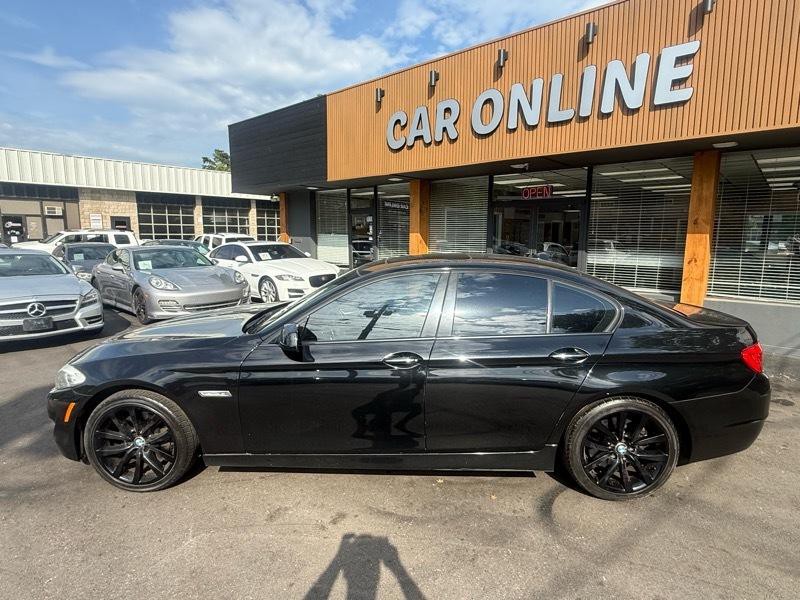 2011 BMW 5 Series Image 3