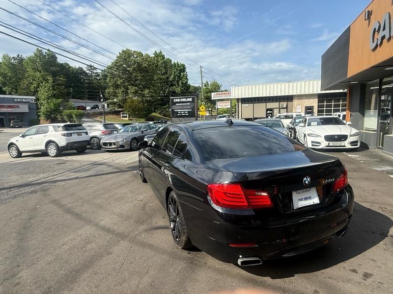 2011 BMW 5 Series Image 6