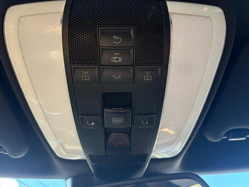 2014 Mercedes-Benz E-Class Image 21