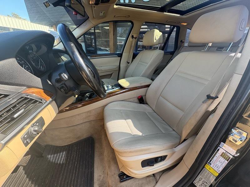 2008 BMW X5 Image 9
