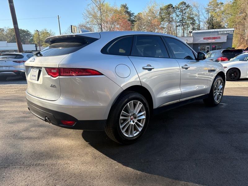 2017 Jaguar F-PACE Image 5