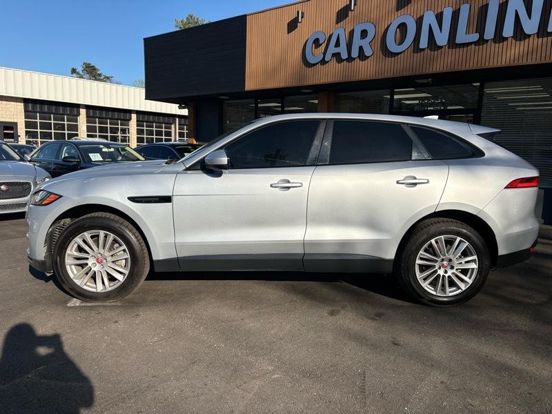 2017 Jaguar F-PACE Image 8