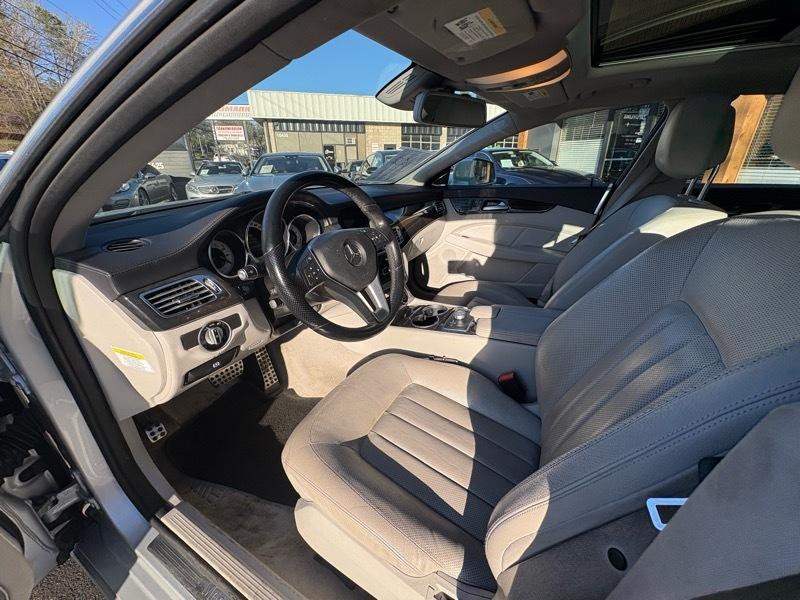 2013 Mercedes-Benz CLS-Class Image 10