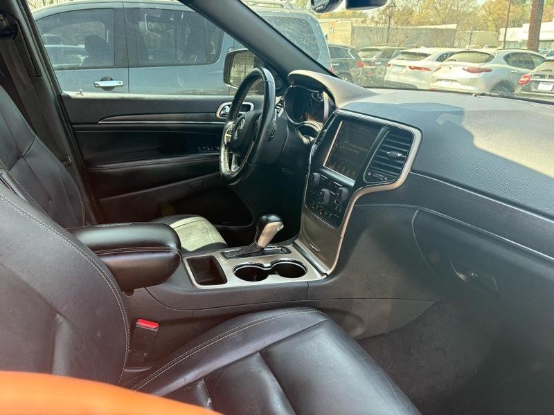 2017 Jeep Grand Cherokee Image 24