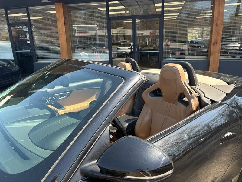 2014 Jaguar F-TYPE Image 16