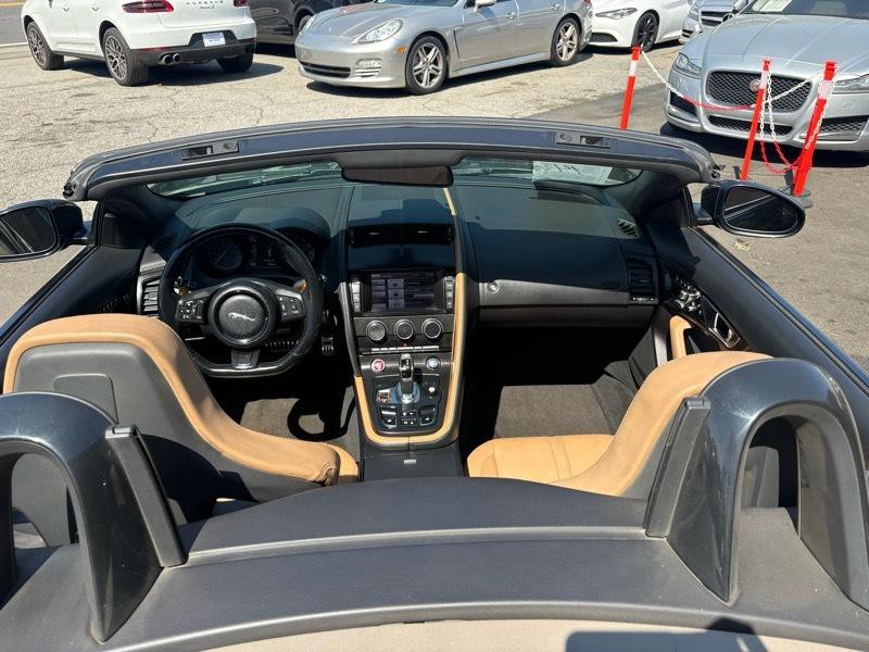 2014 Jaguar F-TYPE Image 18