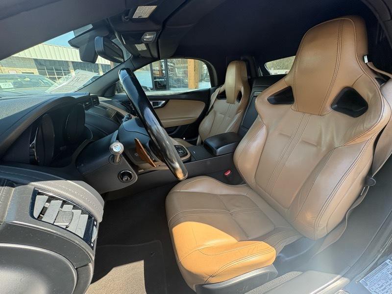 2014 Jaguar F-TYPE Image 30