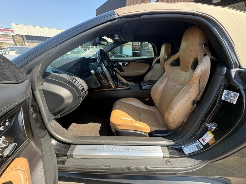 2014 Jaguar F-TYPE Image 31