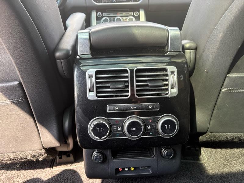 2014 Land Rover Range Rover Image 15