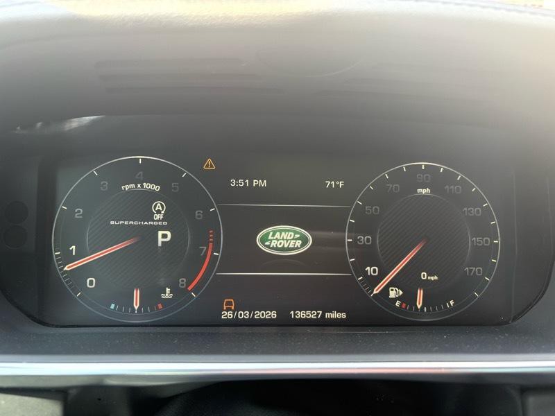 2014 Land Rover Range Rover Image 16