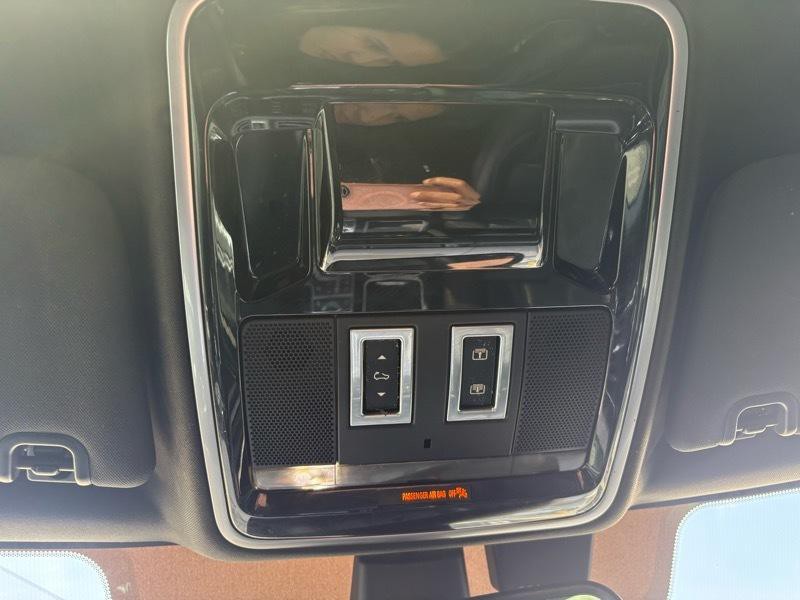 2014 Land Rover Range Rover Image 22