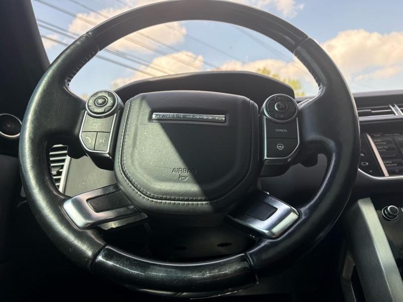 2014 Land Rover Range Rover Image 23